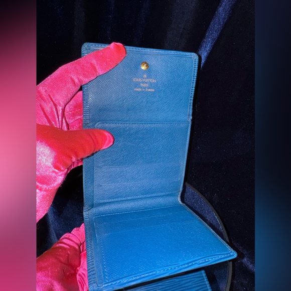 Louis Vuitton Epi Elsie trifold Compact Leather Wallet - Picture 12 of 12